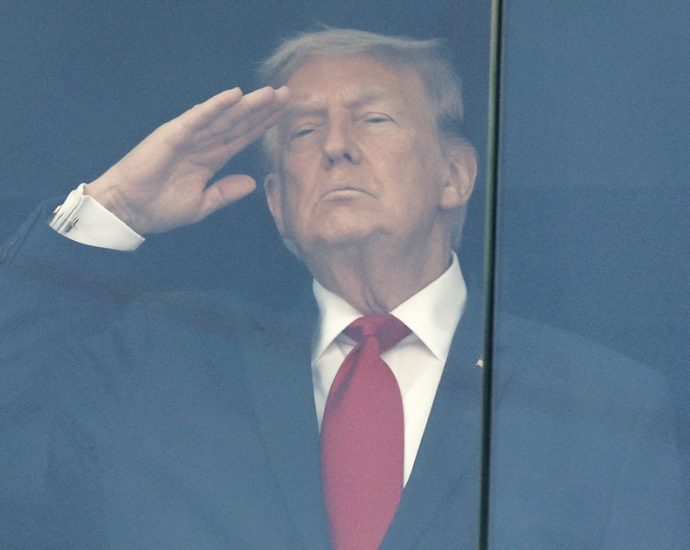 soccer-fans-couldn’t-let-the-traitor-escape-boos-during-the-2026-world-cup-final
