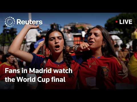 live:-fans-in-madrid-watch-spain-play-argentina-in-the-world-cup-final