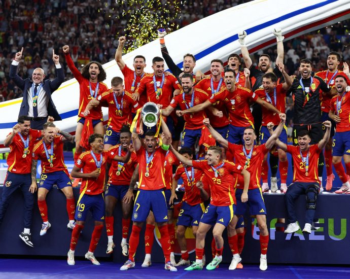 last-night,-i-was-spanish,-and-so-were-millions-around-the-world