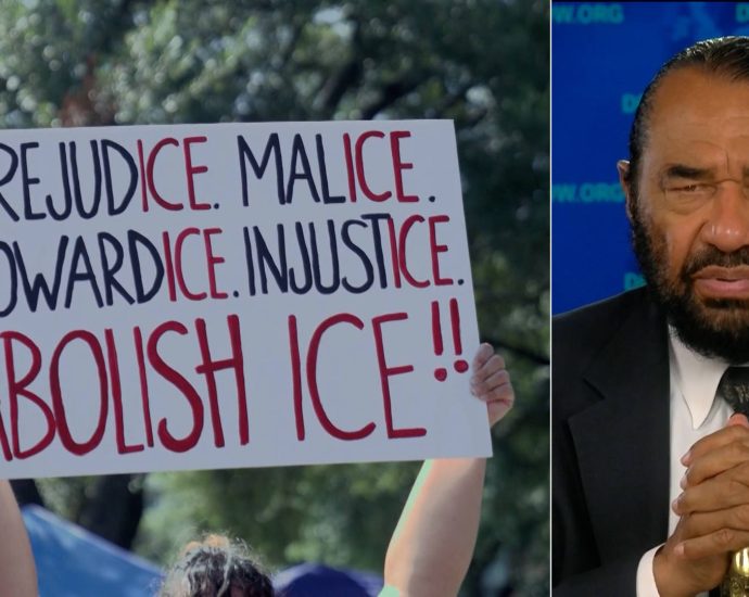 Texas Rep. Al Green Accuses The Traitor Admin of Attempting to Cover Up ICE Killings