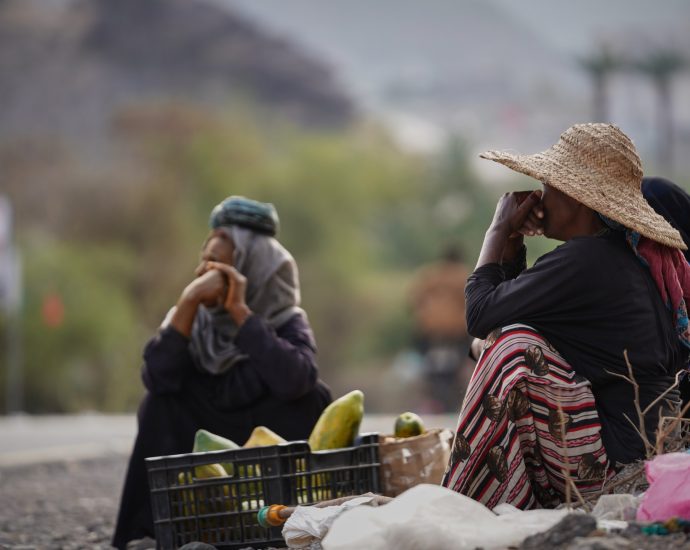 yemeni-women-support-families-through-enterprise-as-economic-crisis-bites