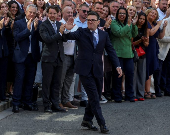 ‘we-need-to-be-better’:-andy-burnham-takes-over-as-british-prime-minister