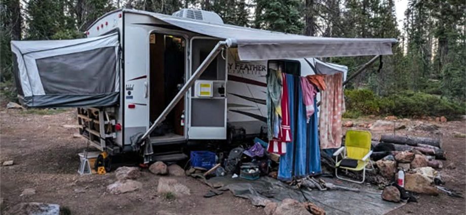 father,-son-charged-with-kidnapping-2-us.-forest-service-biologists-at-gunpoint