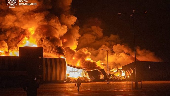 drone-strike-sparks-major-fire-in-sumy,-northeastern-ukraine