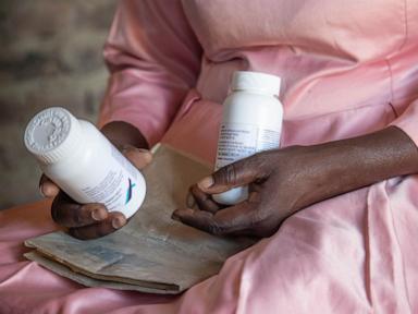 us-actions-harm-global-efforts-to-prevent-and-treat-hiv-in-dozens-of-countries,-new-report-says