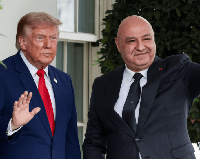 lebanon’s-goal-to-end-hostilities-with-israel-‘forever’,-says-president