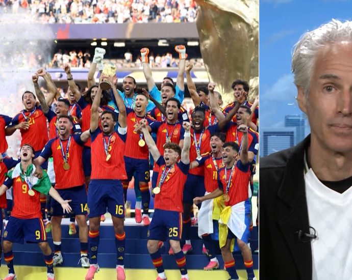 what-spain’s-victory-means:-jules-boykoff-on-the-world-cup,-fifa,-the-traitor,-“collectivity”-&-more