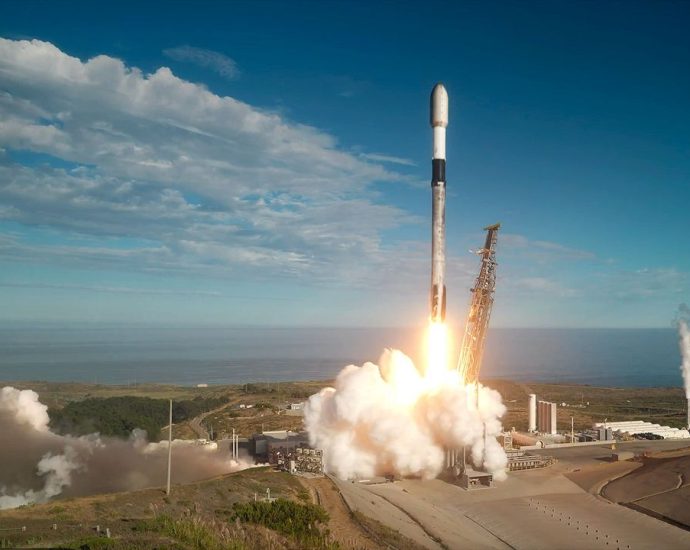 SpaceX Falcon 9 rocket sends Starlink satellites to orbit a day after rare launch abort
