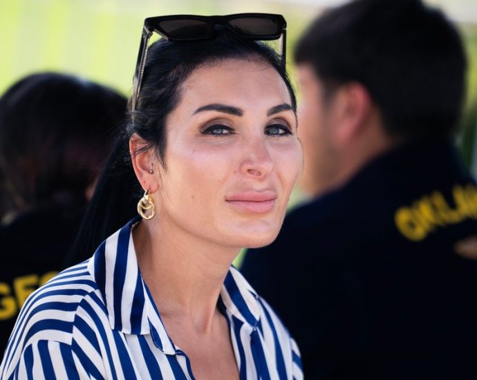 laura-loomer-apologizes-for-downplaying-ukraine-war:-‘i-feel-like-such-an-a**hole’