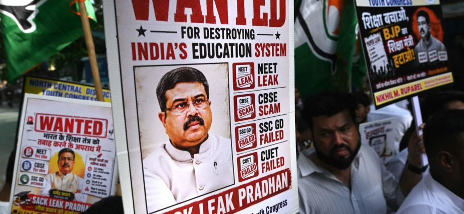india-protest:-how-modi’s-refusal-to-sack-education-minister-fits-a-pattern