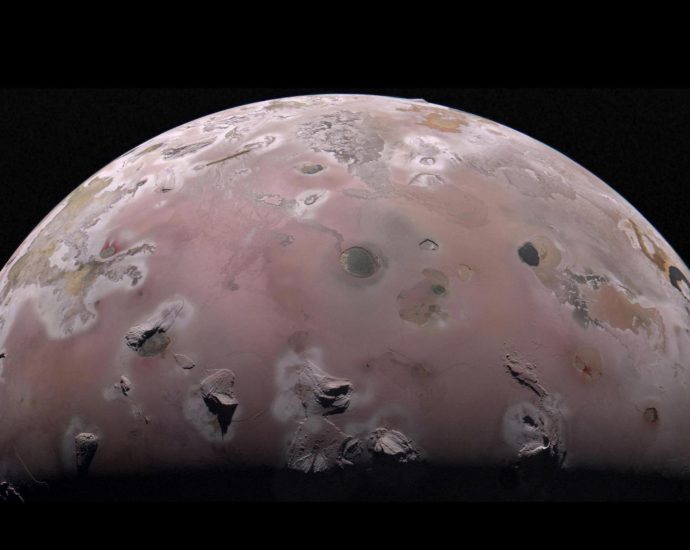 nasa’s-juno-takes-temperature-of-jupiter’s-fiery-moon-io