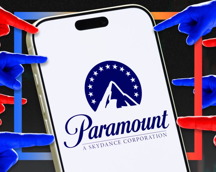 everybody,-it-seems,-has-their-fingers-pointed-at-paramount