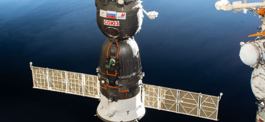nasa-sets-coverage-for-astronaut-chris-williams,-crewmates-return
