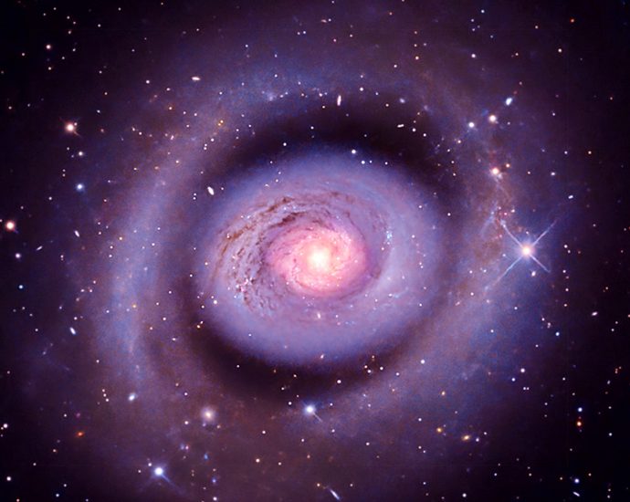a-new-look-–-and-sound-–-for-messier-94