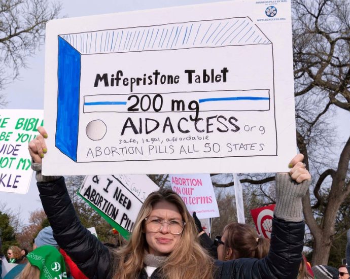 over-400-legislators-warn-of-‘immediate-and-serious-harms’-of-banning-abortion-pills-by-mail