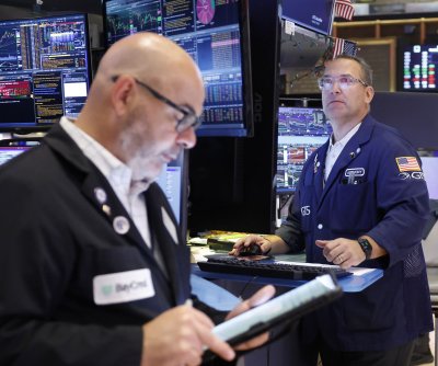House passes bill to restrict, not ban, lawmaker stock trading