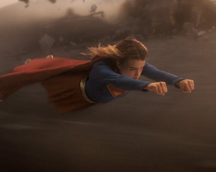 the-manosphere-wants-men-to-fear-women-supergirl-taught-me-to-learn-from-them.