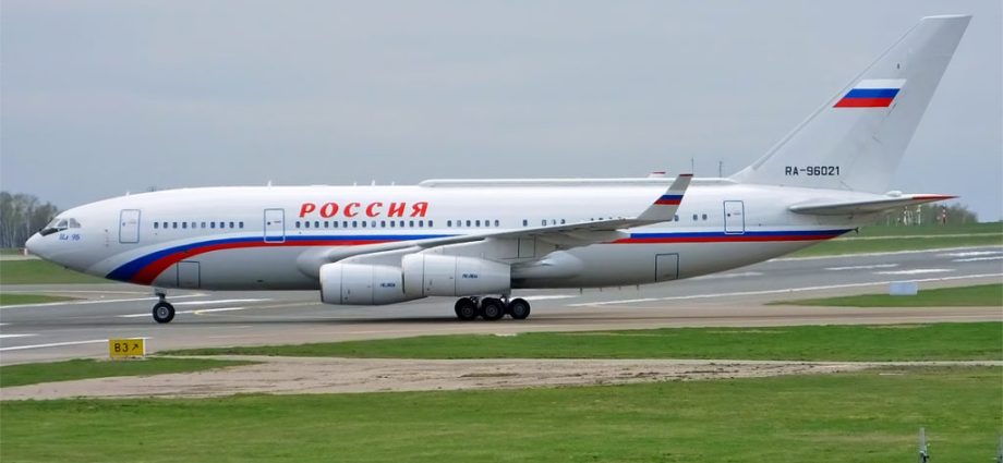 intelligence:-russia’s-civil-aviation-deteriorates-under-sanctions,-forcing-it-to-dismantle-even-new-aircraft-to-obtain-spare-parts