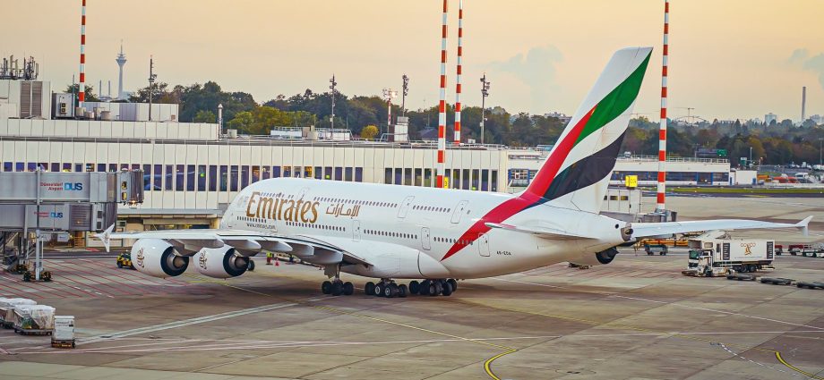how-emirates-safeguards-its-longest-airbus-a380-route-with-a-little-known-fallback