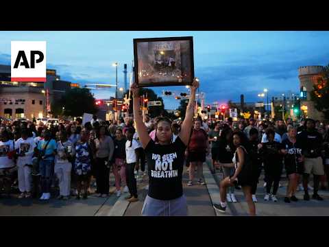 protesters-confront-madison-city-officials-after-wisconsin-police-shooting