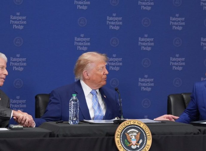 the-traitor-defends-data-centers-as-he-expands-pledge-to-make-them-‘pay-their-own-way’