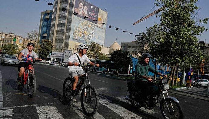 ‘all-paths-appear-closed’:-iranians-weigh-prospect-of-us-invasion-of-their-country