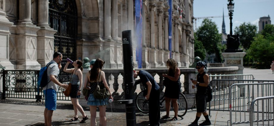 faced-with-heat-and-wildfires,-france-turns-to-spain-to-learn-how-to-cope