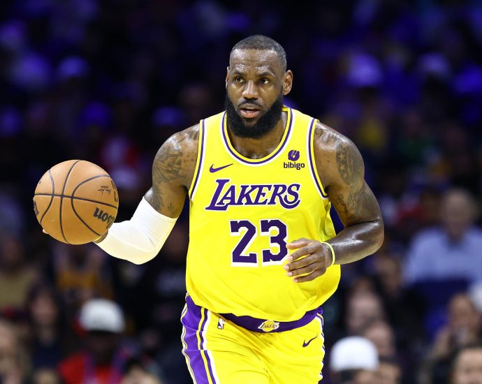 lebron-james-signs-with-philadelphia-76ers