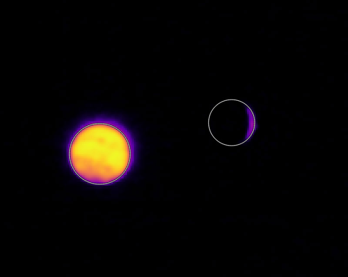 nasa’s-escapade-snaps-family-portrait-of-earth,-moon