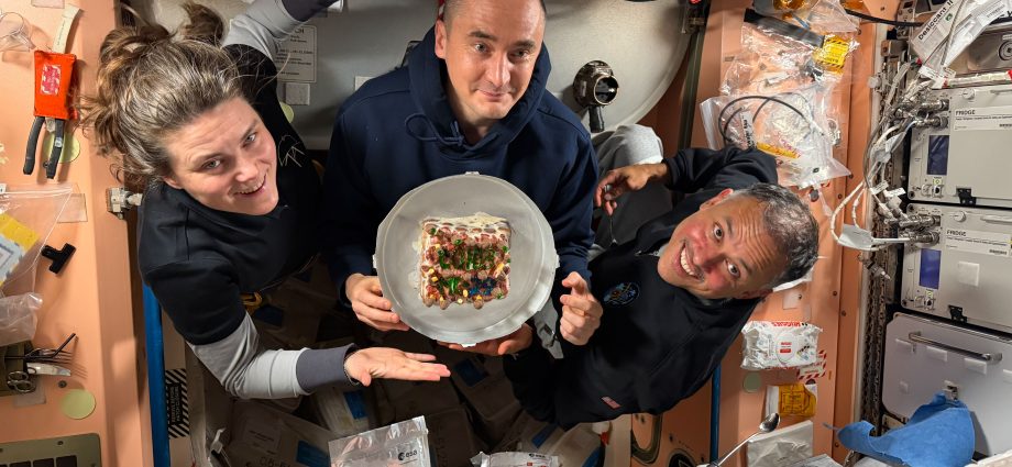 new-crew-members-welcomed-to-international-space-station