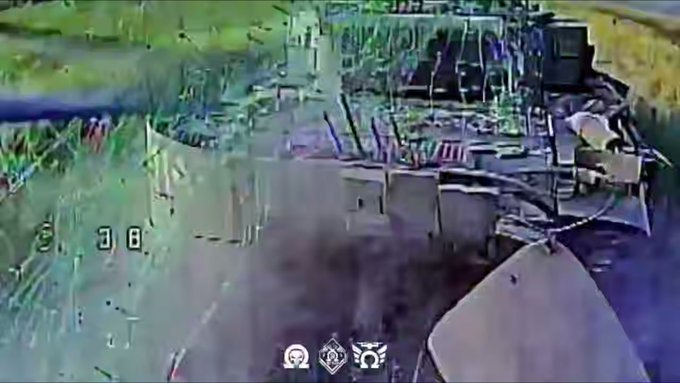 russia-took-the-cages-off-its-newest-tanks-the-new-arena-m-shield-bought-them-a-few-minutes.