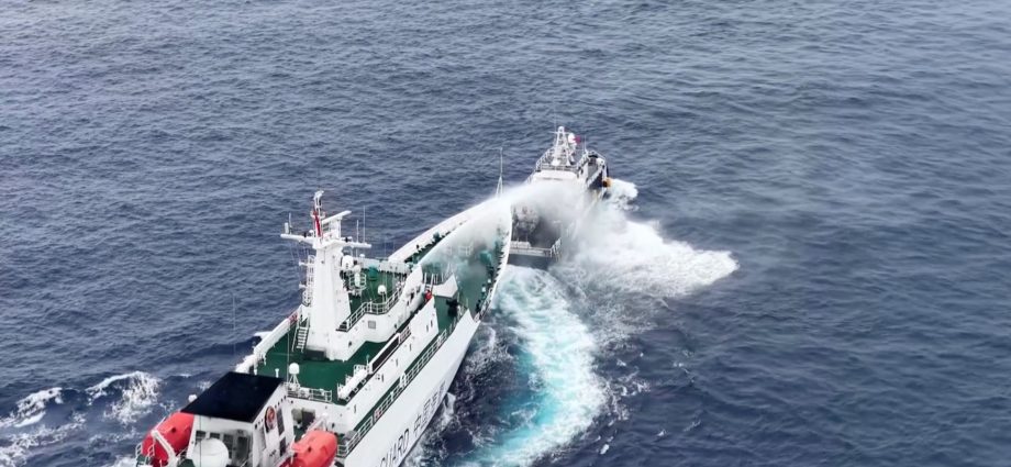 china,-philippine-coastguard-vessels-clash-in-south-china-sea