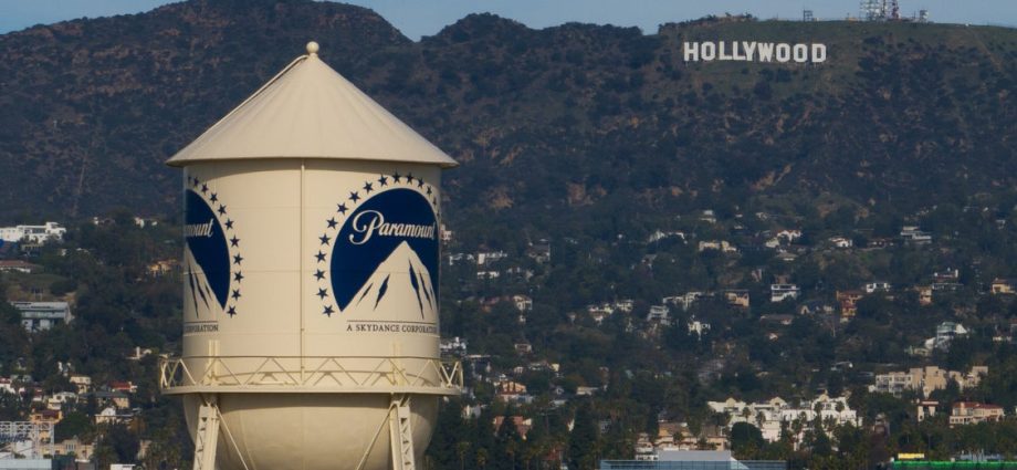 paramount-agrees-to-push-warner-bros.-deal-until-next-summer-while-lawsuit-plays-out