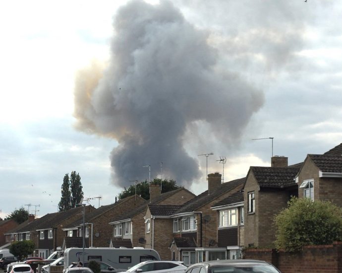 firefighters-battle-fire-after-fertiliser-explosion-in-england
