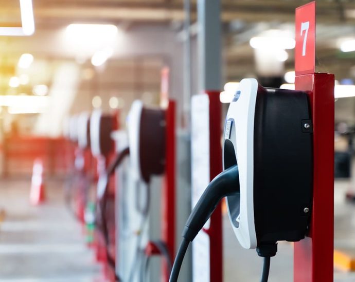 versinetic’s-migration-decision-matrix-helps-ev-charger-manufacturers-decide-when-to-update-ocpp-support