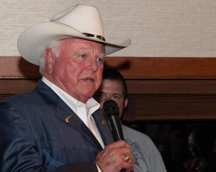 data-centers-could-define-the-midterms.-just-look-at-texas