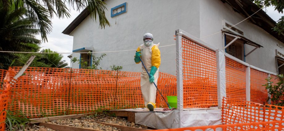 ebola-deaths-in-drc-surge-past-1,300-as-virus-‘spreading-like-a-wildfire’