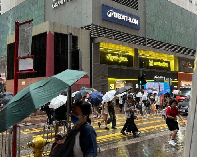 typhoon-noul-makes-landfall-in-china,-with-hundreds-of-thousands-evacuated