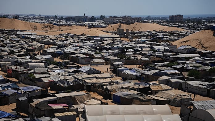 chickenpox-sweeps-gaza-camps-as-thousands-of-cases-emerge-in-two-weeks