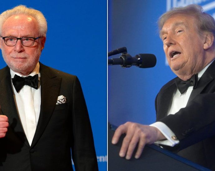 watch:-wolf-blitzer-delivers-scathing-award-presentation-for-epstein-reporting-in-front-of-the-traitor