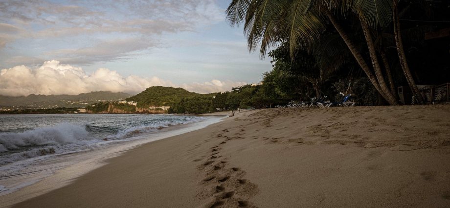 north-carolina-woman-vanishes-after-swim-on-grenada-beach-vacation