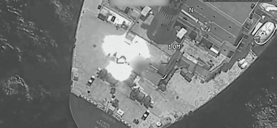 iran-war-live:-tehran-halts-retaliatory-strikes-after-pause-in-us-attacks