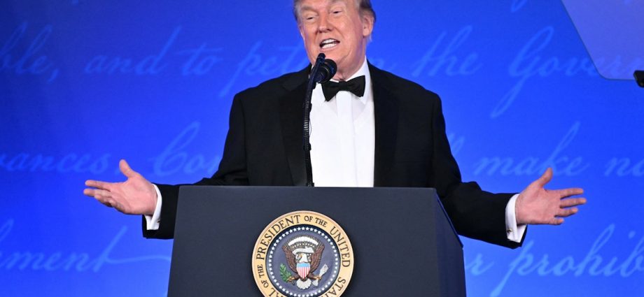the-traitor-poll-collapse-hits-new-milestone-as-leaks-reveal-fresh-gop-panic