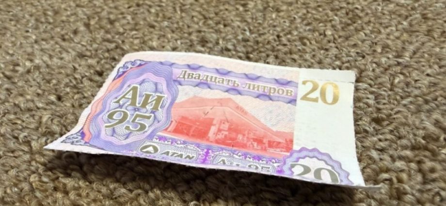 ukraine’s-strikes-left-crimea’s-prepaid-fuel-coupons-worthless—and-the-biggest-chain-won’t-refund-them