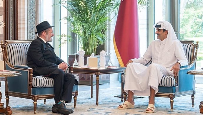 rabbis-visit-qatar’s-emir-for-condolences-in-show-of-interfaith-bonds