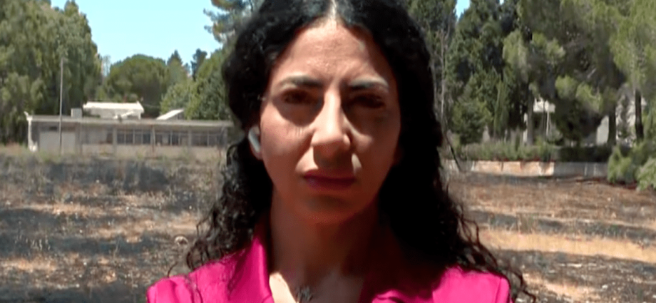 israeli-raid-sparks-fire-at-un-palestinian-refugee-centre