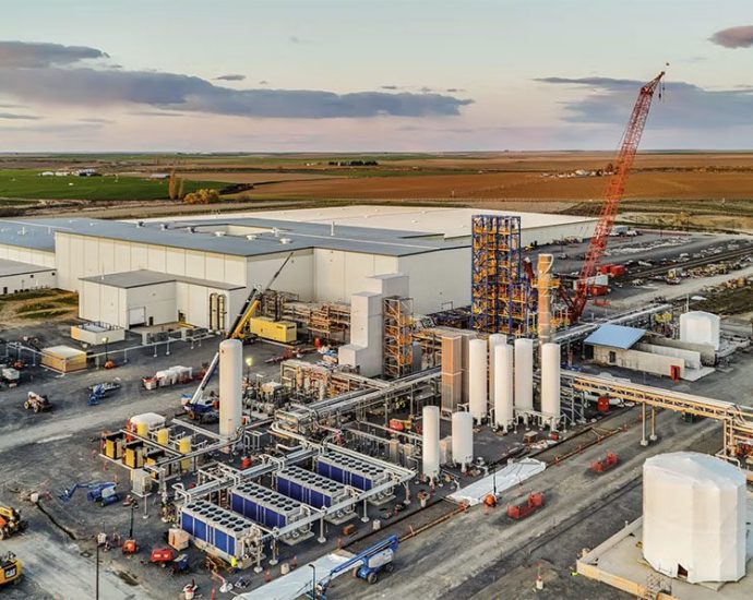 sila-raises-$300-million-to-expand-its-moses-lake-silicon-anode-plant