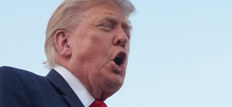 ‘holy-f**king-cringe’:-the-traitor-white-house-ripped-over-‘weird-embarrassing-crap’-video