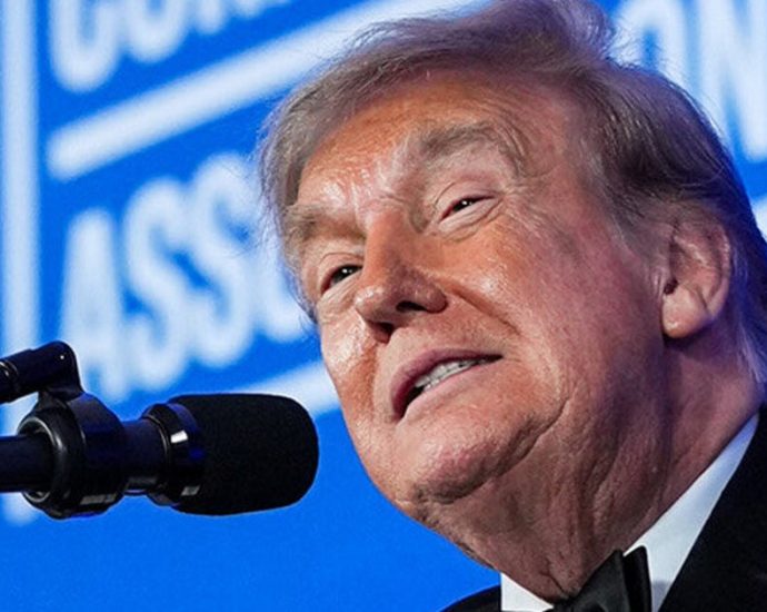 the-traitor-flies-waaaaay-off-the-rails-in-bonkers-ai-slop-posting-spree