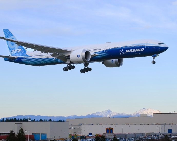 boeing-backlog-hits-massive-$715-billion-record-in-q2-surge
